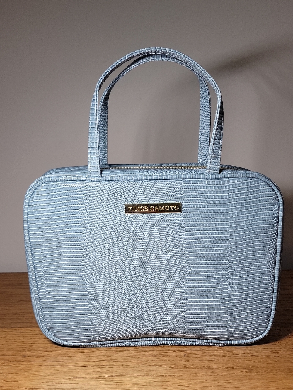 Vince Camuto Travel Toiletries Bag Baby Blue Hanging Makeup Bag w/ Handles